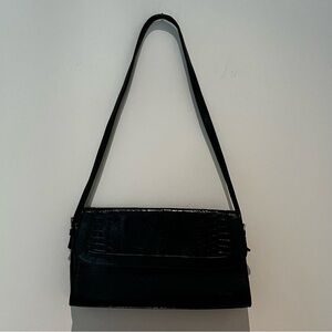 Vintage Vincenzo Italy Leather Elegant Minimalist Purse with Embossed Details